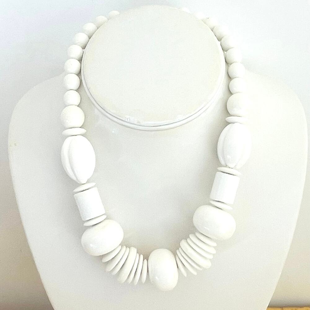 Vtg Chunky Statement Necklace Geometric Retro White Mod 60s MCM Acrylic Resin